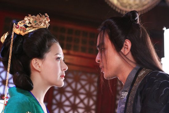 《美人天下》拍摄正酣 周牧茵赞明道眼泪给力