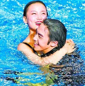 黄龄与俞灏明李泉皆传绯闻 网友:你到底爱谁