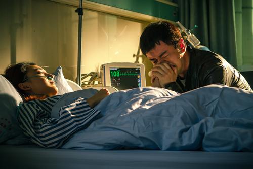 《与你同行》深圳杀青 导演周伟抒写音乐青春