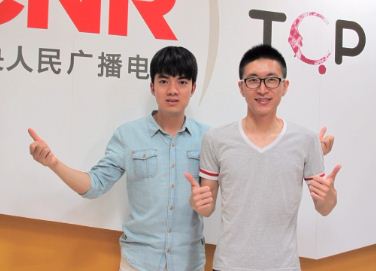 刘孟哲做客《HI歌也疯狂》 献唱《滨海恋歌》
