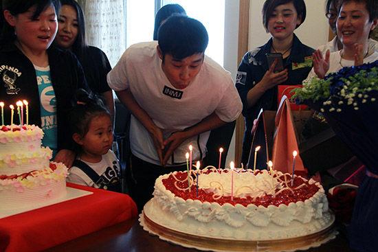 小沈阳生日被玩坏 网友把他P成性感美女