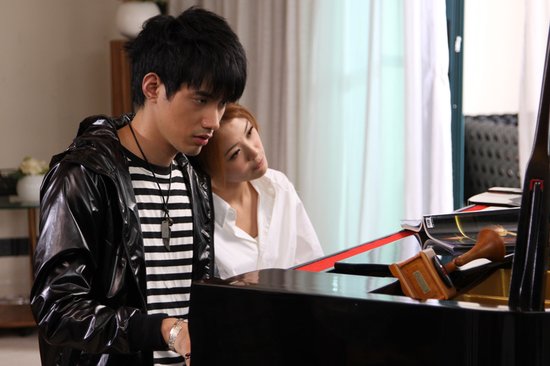 吴建飞演催泪爱情故事 入围澳门电影节最佳新