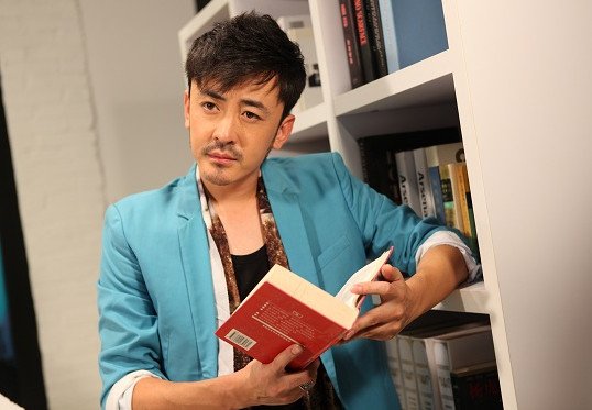 《未昏男女》持续热播 李雅男胡须Look大受欢迎