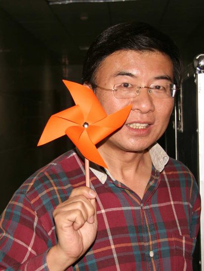 韩乔生与童星陈隆赫亮相央视《我们有一套》 