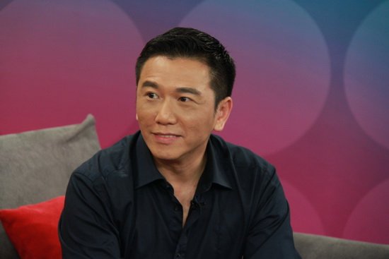 温兆伦坦言已有亲密爱人 赞钟纯妍百变有野心_娱乐_腾讯网