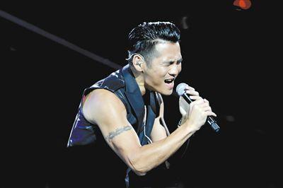 从Loser逆袭成人生赢家 他是大写的励志Boy曹格