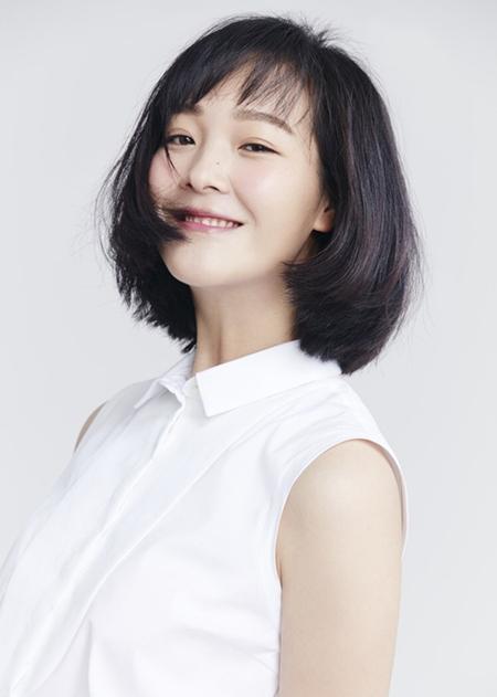 《海上牧云记》何杜娟杀青：感谢剧组每一个人