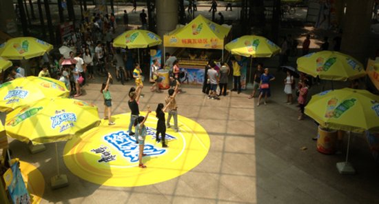 康师傅冰红茶校园行收官 付辛博黄雅莉齐聚武