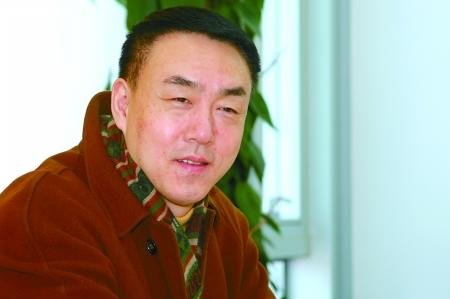 正文   央视春晚总导演郎昆日前在北京某医院接受了脑膜瘤手术.