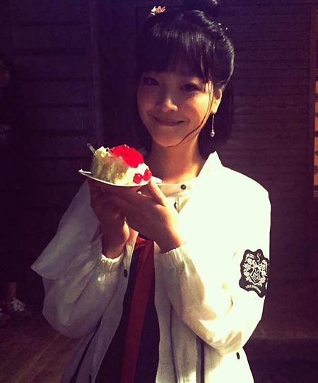 《海上牧云记》何杜娟杀青：感谢剧组每一个人