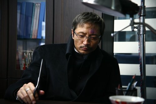 《决不放弃》热播 安泽豪携手刘蓓人气飙升 