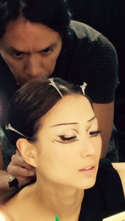 郑秀文化眼妆美哭网友!晒近照赵薇直喊帅