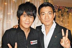 曹格 湖南卫视跨年 致敬偶像 现场将模仿 刘德华 