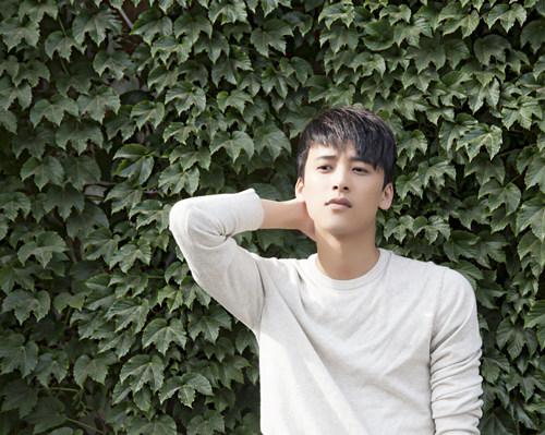 《莽荒纪》象山热拍 冯俊熙首度尝试过足打戏瘾