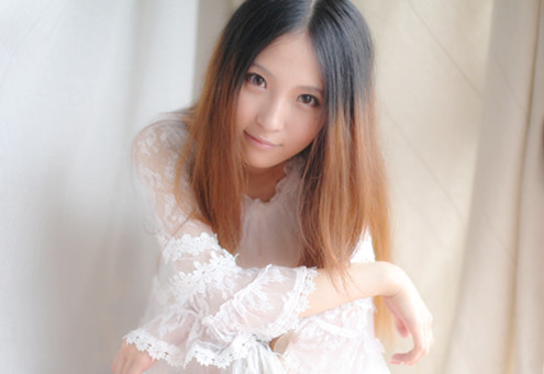 美女策划沈千依携微电影 《男人节》为男人献礼