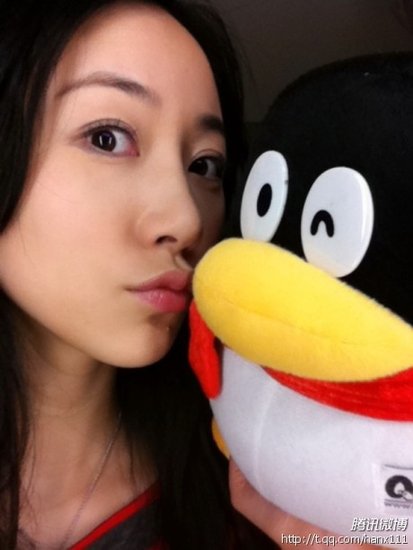 韩雪入驻腾讯<em>亲吻</em>Q妹 微博追忆<em>哥哥</em>往昔剧照_