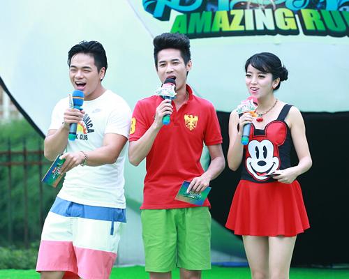 《非常赛道》主打美女冲关 豪乳靓妹对阵型男