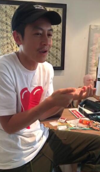 陈冠希不受小三风波影响 玩直播解约炮疑云