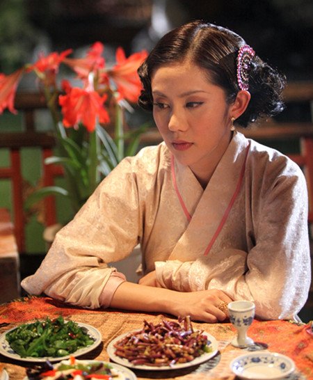 《流泪的新娘》热播 陈莎莉王宇婕上演婆媳大战