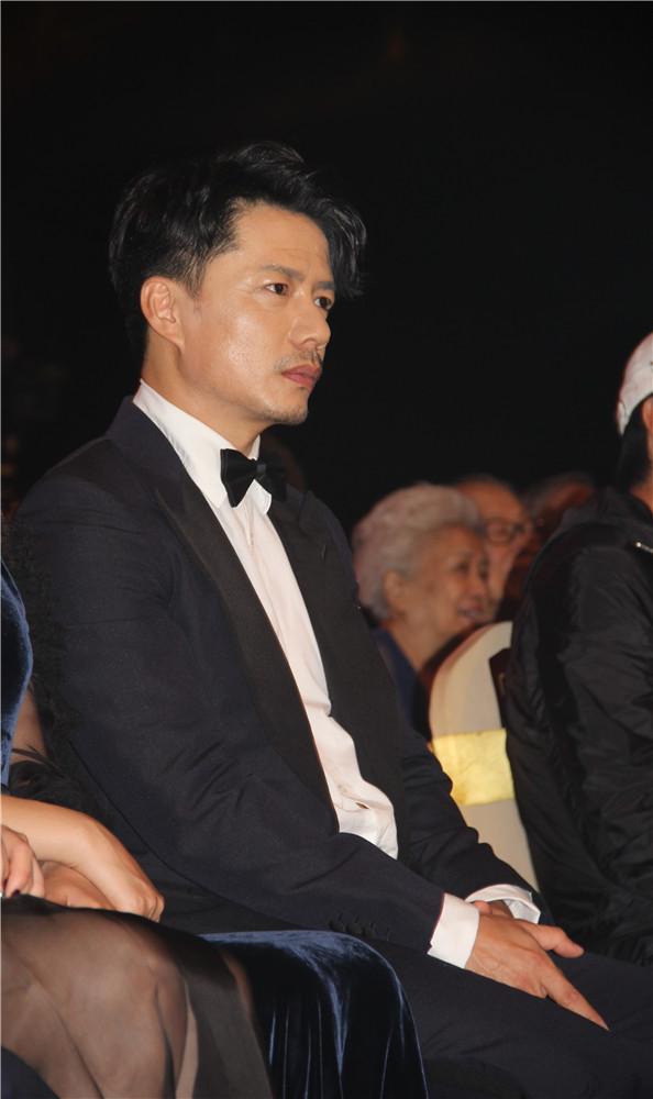 段奕宏再获表演艺术学会奖 在职业演员路上前行