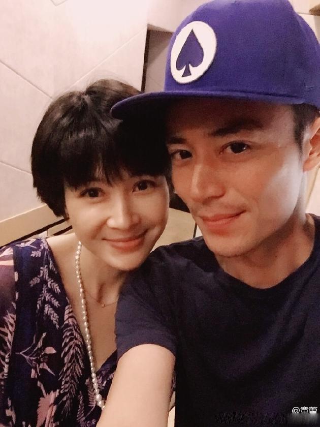 霍建华自拍这么会找角度，是林心如教的吗？