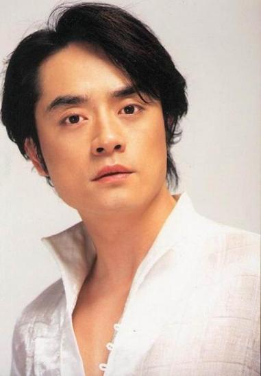 黄格选回归娱乐圈 将携子参加《爸爸请回答》