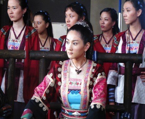 许还幻拒绝柔情 《风雨梵净山》破格耍狠_娱