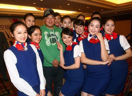 姜超加盟《我要当空姐》 抵挡美女诱惑玩神秘