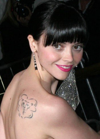 克里斯蒂娜·里奇进军荧屏 加盟ABC新剧演空姐