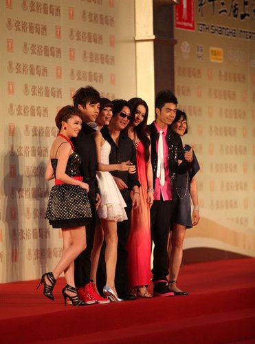 中国版《歌舞青春》红毯亮相 主题曲电影节首