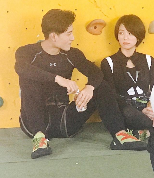 曹曦文张峻宁晒合照 还记得12年前的五星大饭店吗_娱乐_腾讯网