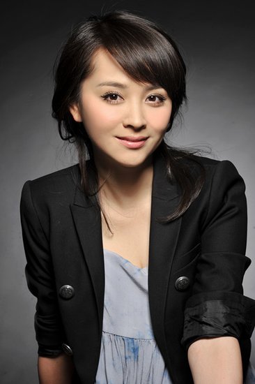 邓莎再战古装戏 《清宫绝恋》扮演刁蛮公主