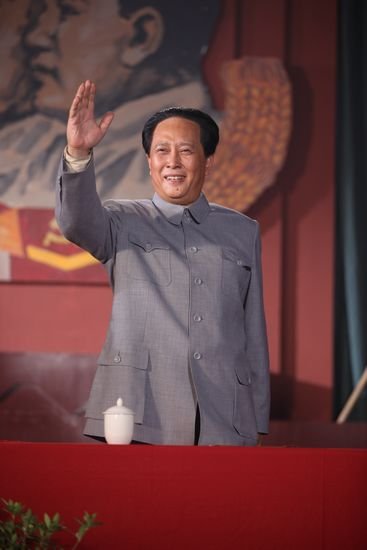<em>唐国强</em>张国再扮毛蒋 《重庆风云》剧情精彩 