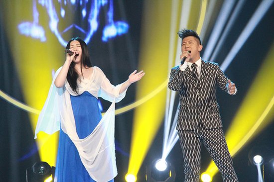 羽泉《最美和声》获赠专属T恤 本周六深圳开唱