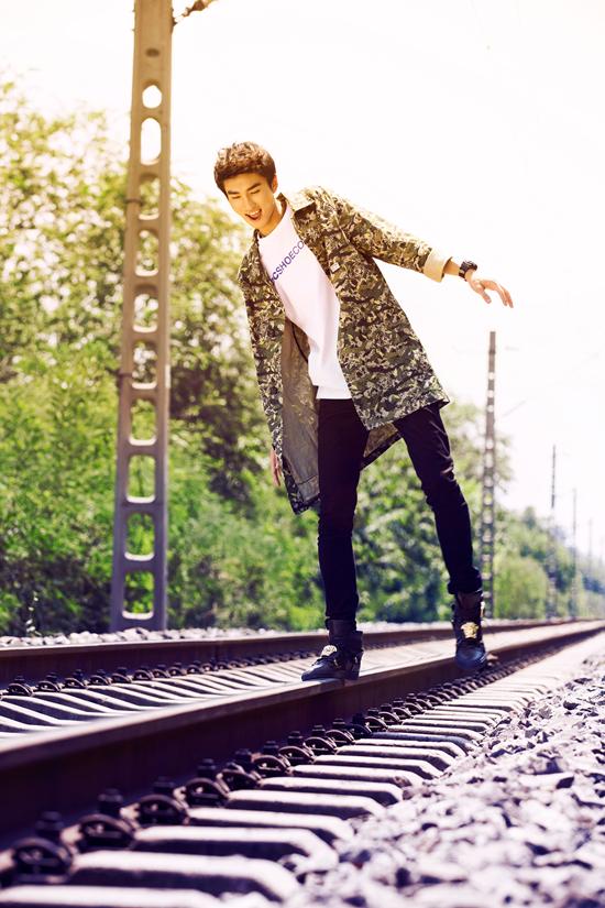 张阳阳化身沸羊羊体力惊人 录音通告连轴转_