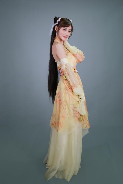 《神兽麻将馆》白柳汐被赞“剧组开心果”