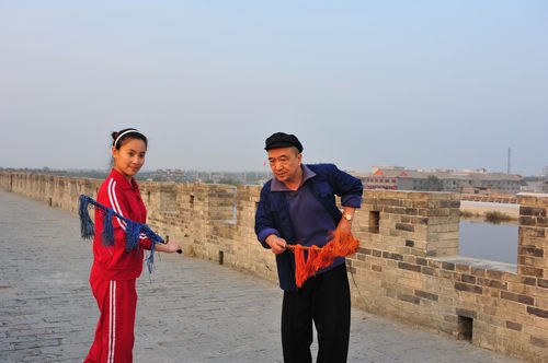 李保田痛批父爱被遗忘 称《丑角爸爸》很温暖