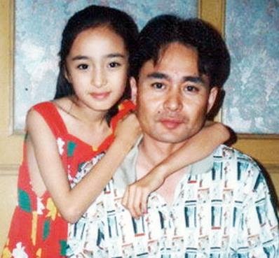 曝郭德纲父亲职业为警察 平常心看待儿子走红