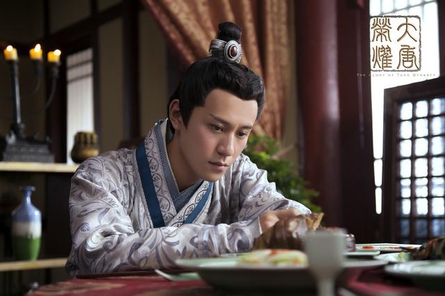 秦俊杰饰李倓《天下长安》秦俊杰饰李世民腾讯娱乐讯 昨日,电视剧