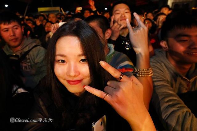 摇滚乐迷元旦扎堆狂欢 深圳迷笛成首选