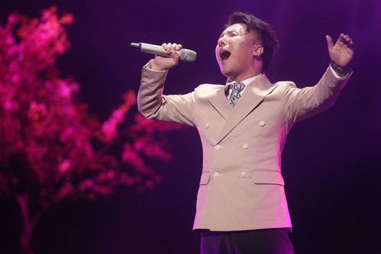 传曹轩宾被曝因不满《音超》退赛 节目组：假的