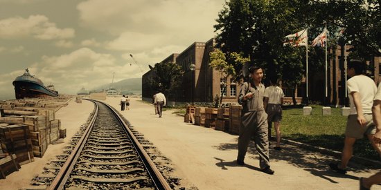 《浮城大亨》明日公映 恢弘场景打造城市传奇
