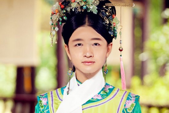  包贝尔 《宫2》遭网友恶搞 变格格被赞清秀_