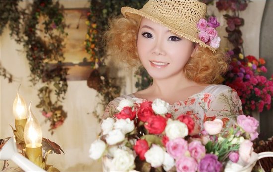 《恋曲2012》蹿红网络 歌手陈美惠被热捧