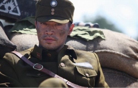 正文一部反映缅甸战争中滇西战场残酷现实的电视剧《生死归途》,正在