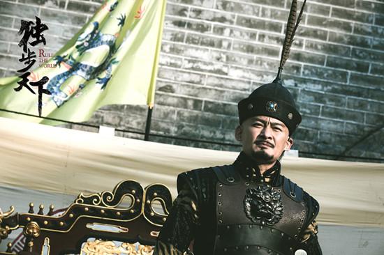 景岗山《独步天下》杀青 与林峰唐艺昕联袂演绎