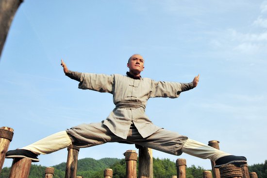 《盖世英雄方世玉》央视热播 杨子揭秘拍摄过程