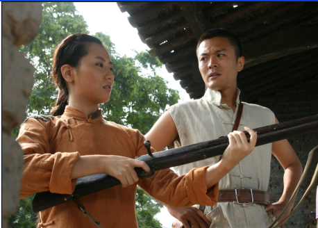 水上游击队》热播于小伟显大硬汉风采