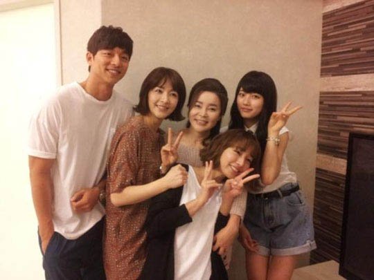 韩剧《BIG》温馨合影曝光孔侑时尚帅气获称赞