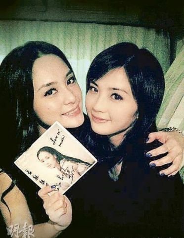 阿sa秘密返港为男友庆生 与陈伟霆甜蜜过夜【图】